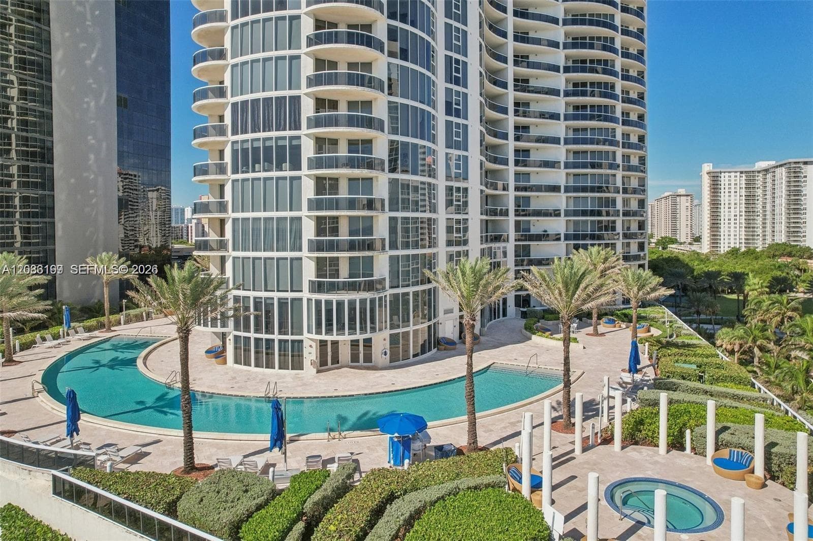 17201 Collins Ave # 2209, Sunny Isles Beach FL 33160 — 18