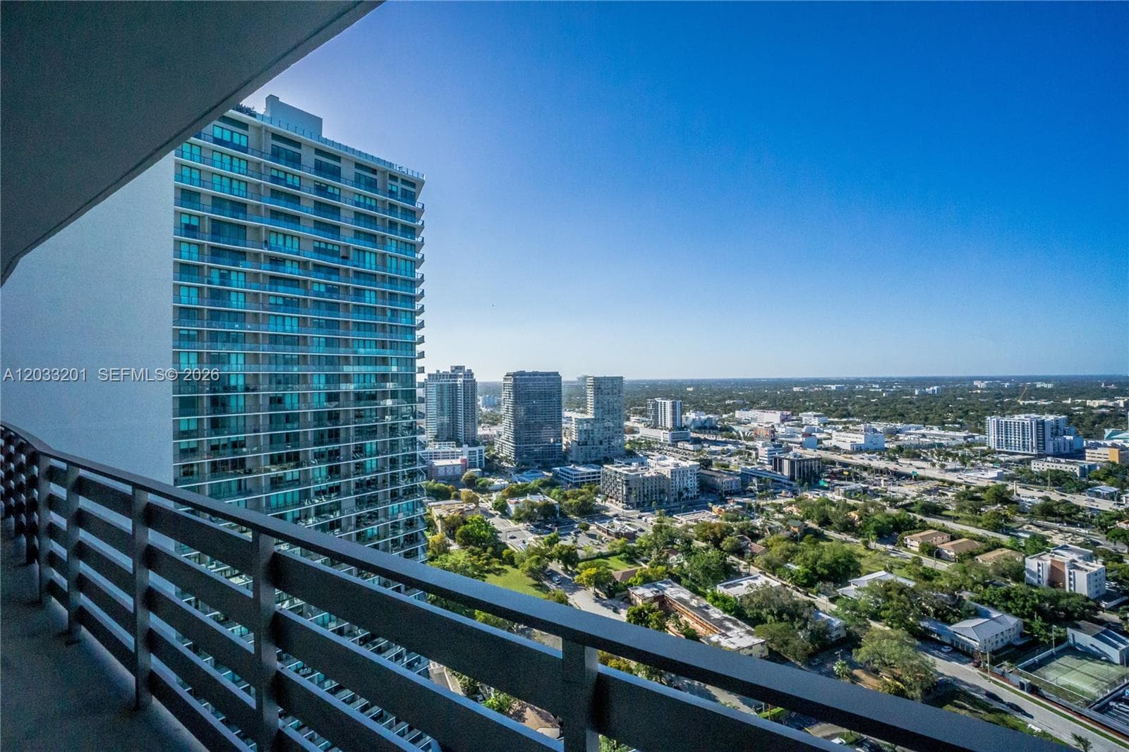 650 NE 32nd St # 3505, Miami FL 33137 — 21