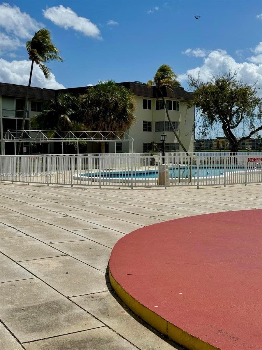1400 NE 191st St # 310, Miami FL 33179 — 11