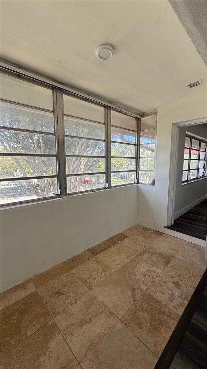 1400 NE 191st St # 310, Miami FL 33179 — 4