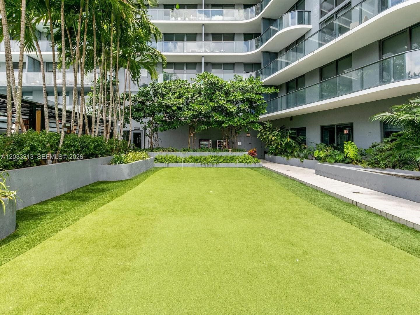 121 NE 34th St # 1015, Miami FL 33137 — 17