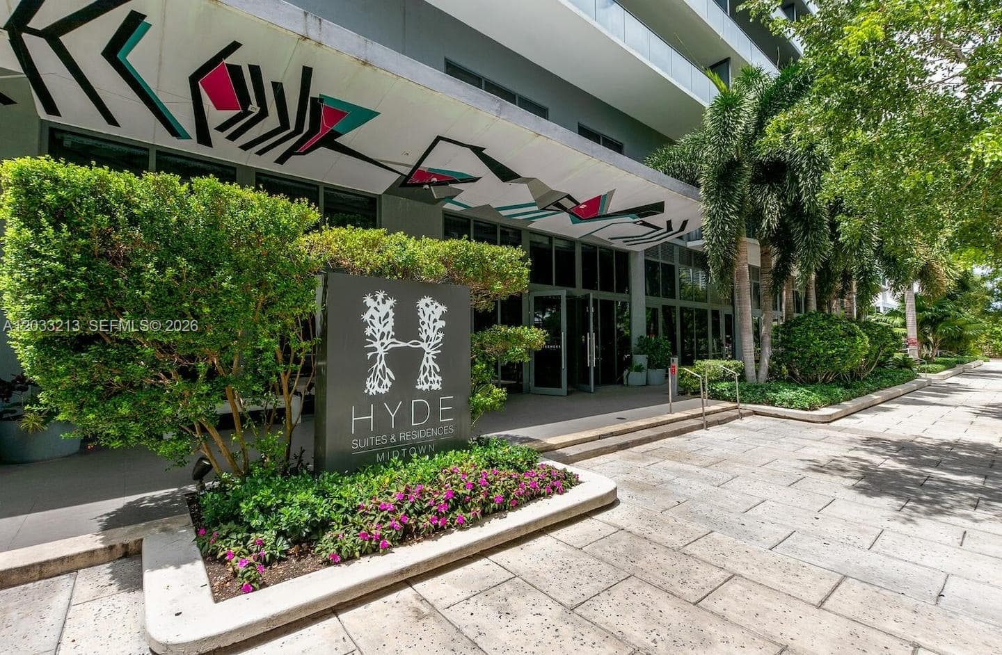 121 NE 34th St # 1015, Miami FL 33137 — 10