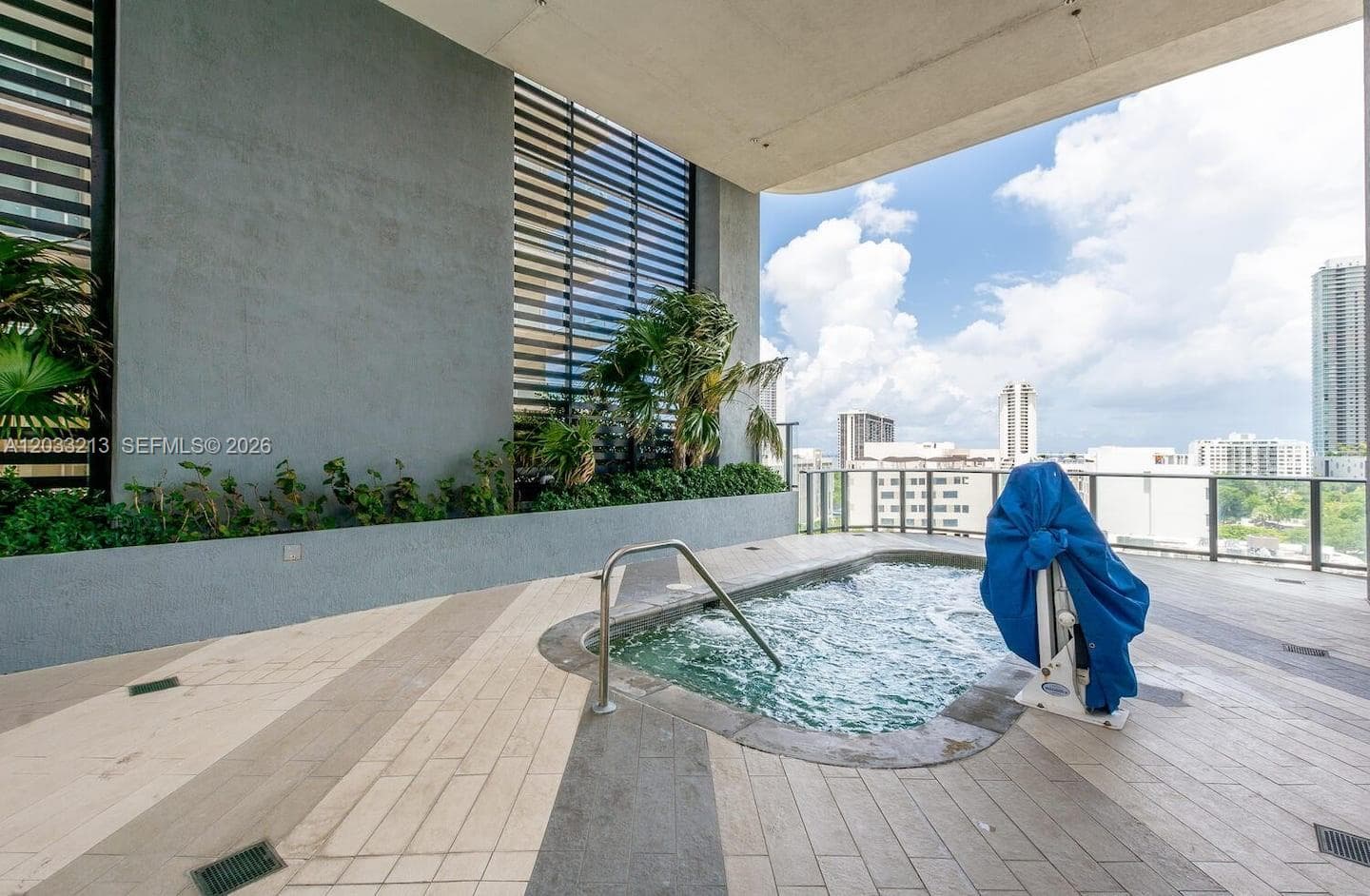 121 NE 34th St # 1015, Miami FL 33137 — 19