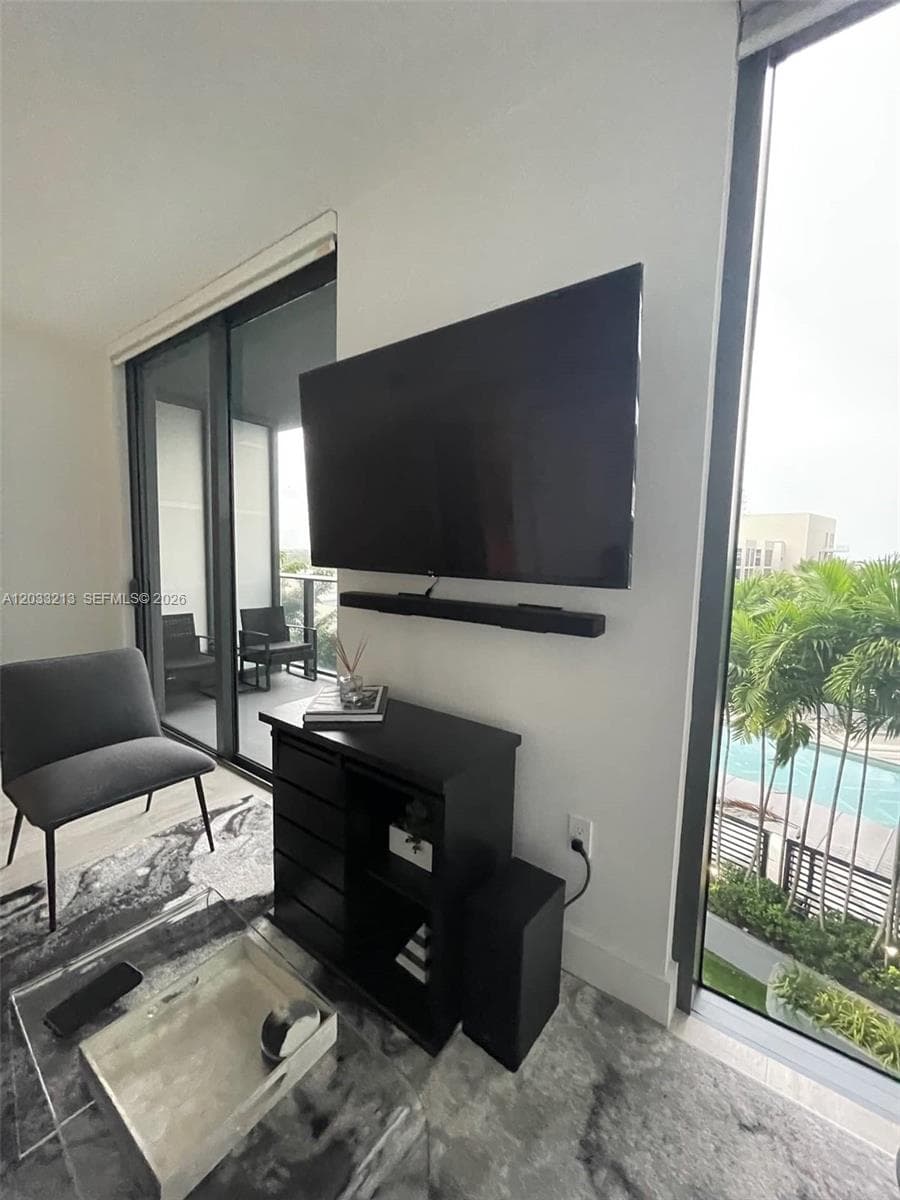 121 NE 34th St # 1015, Miami FL 33137 — 4