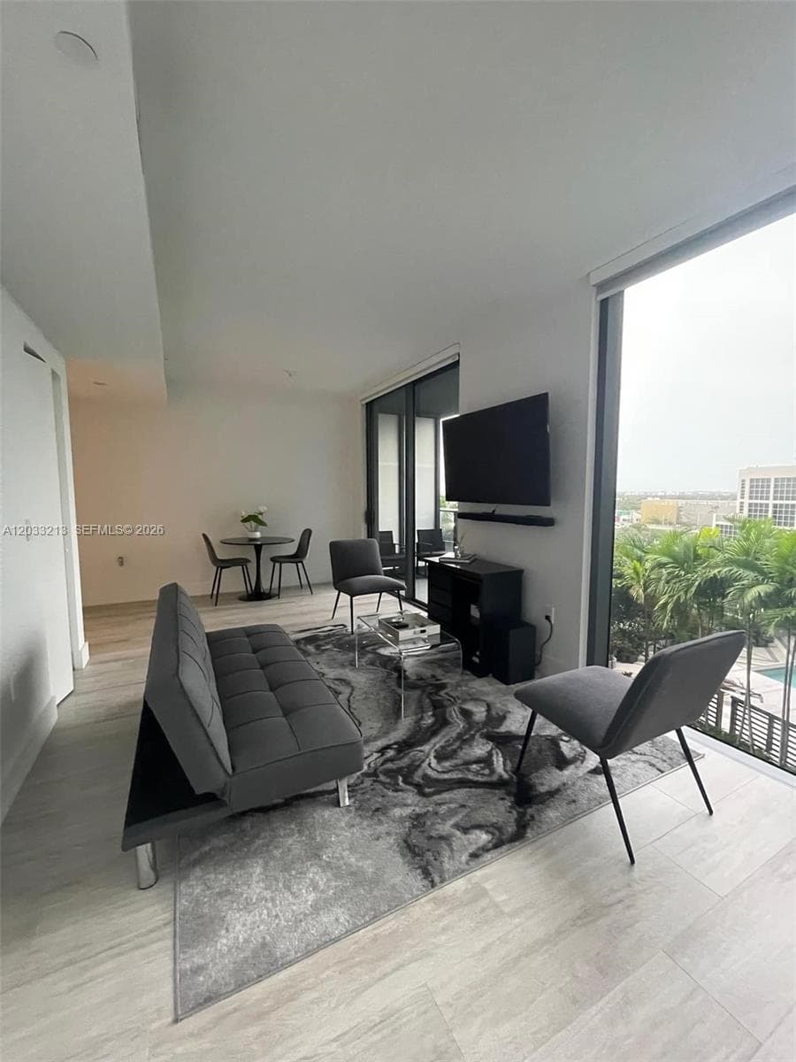 121 NE 34th St # 1015, Miami FL 33137 — 8