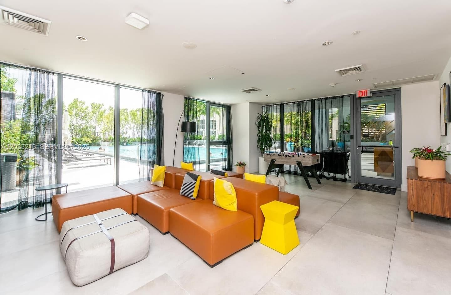 121 NE 34th St # 1015, Miami FL 33137 — 21