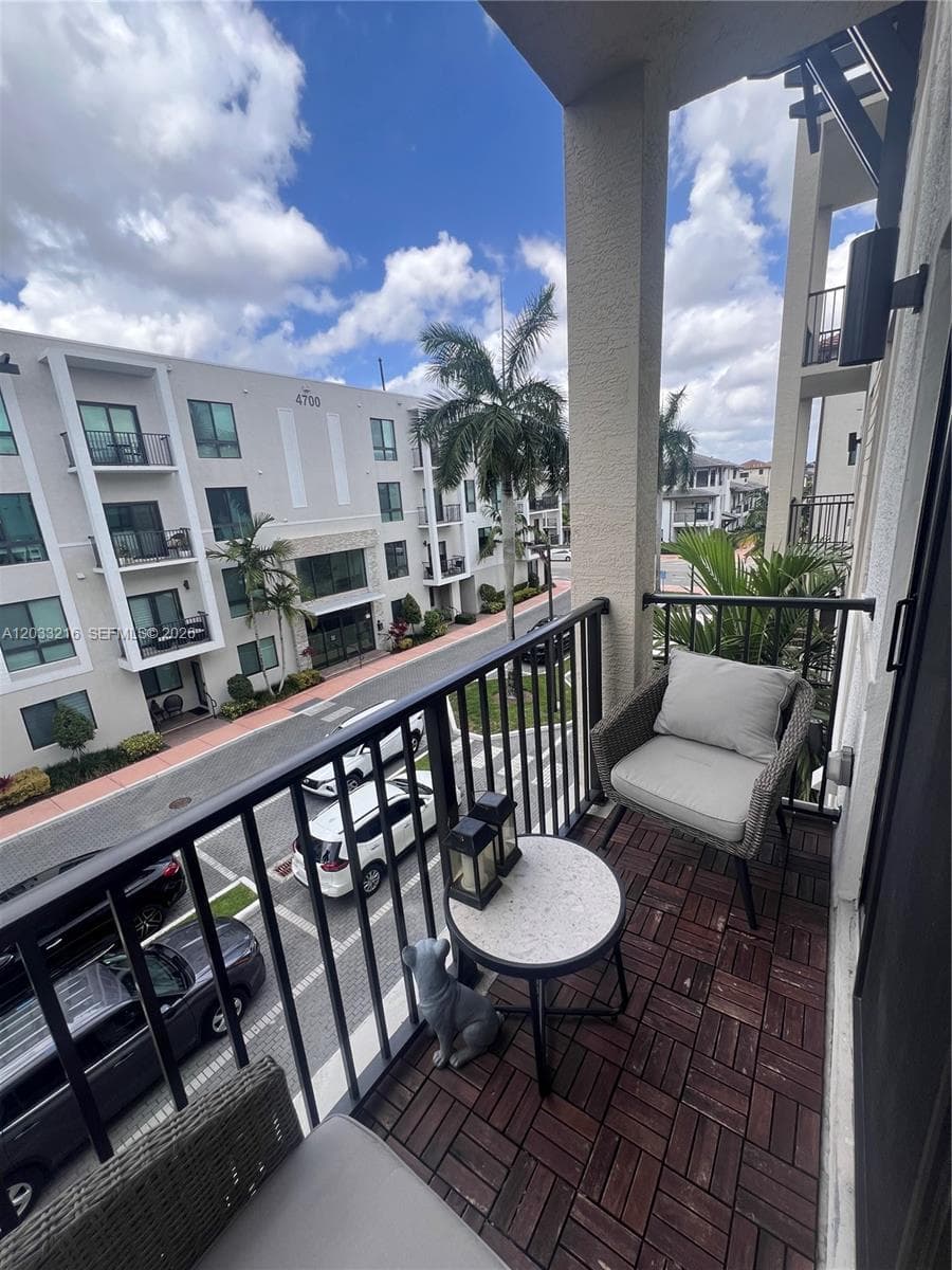 4670 NW 84th Ave # 32, Doral FL 33166 — 12