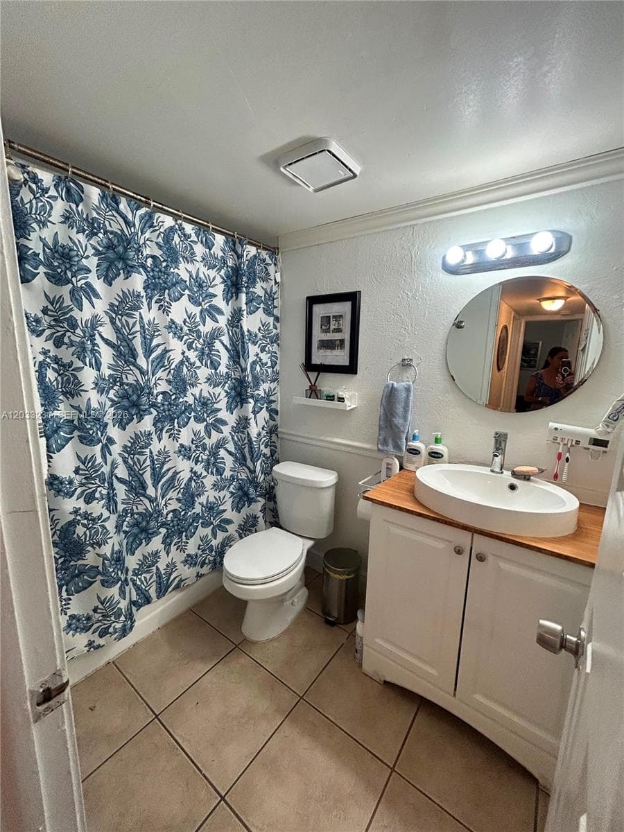 10284 NW 9th St Cir # 204, Miami FL 33172 — 22