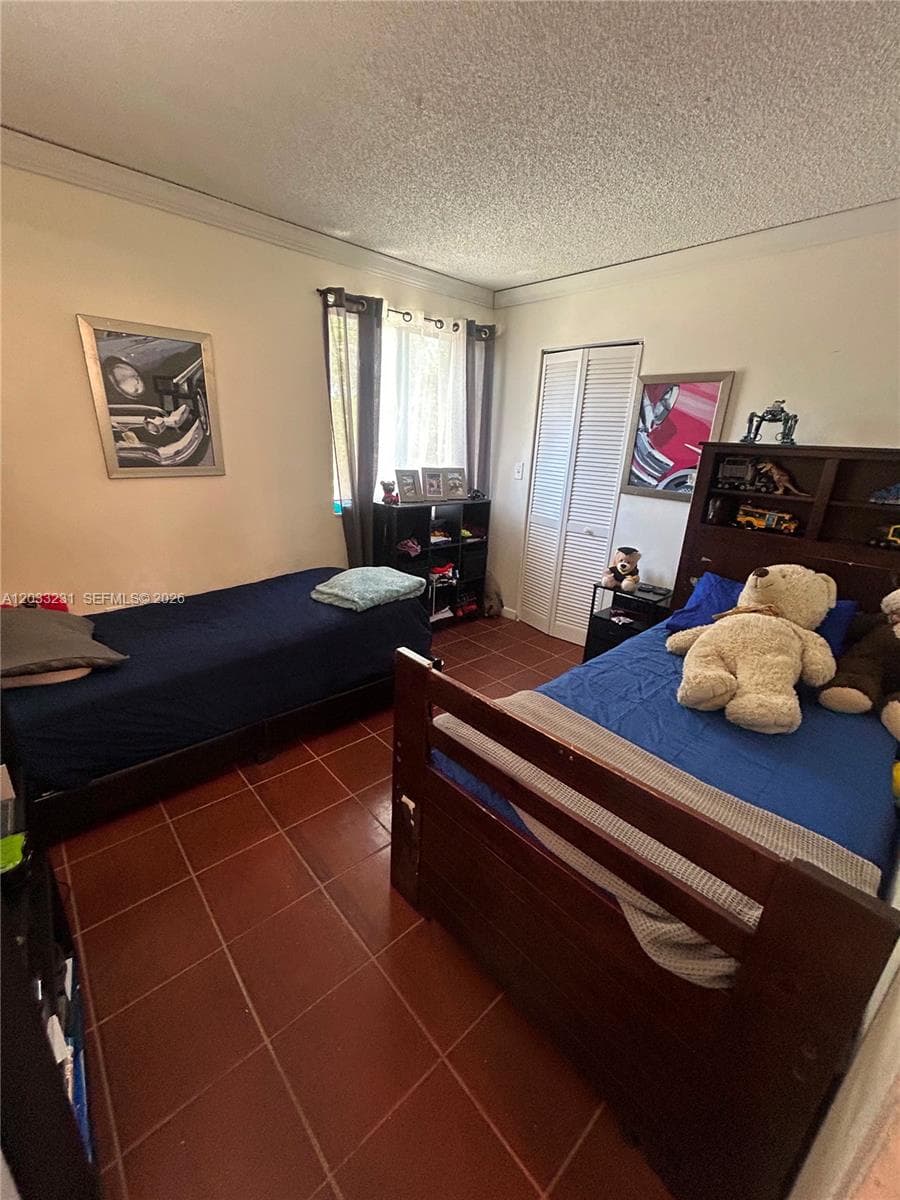 10284 NW 9th St Cir # 204, Miami FL 33172 — 18