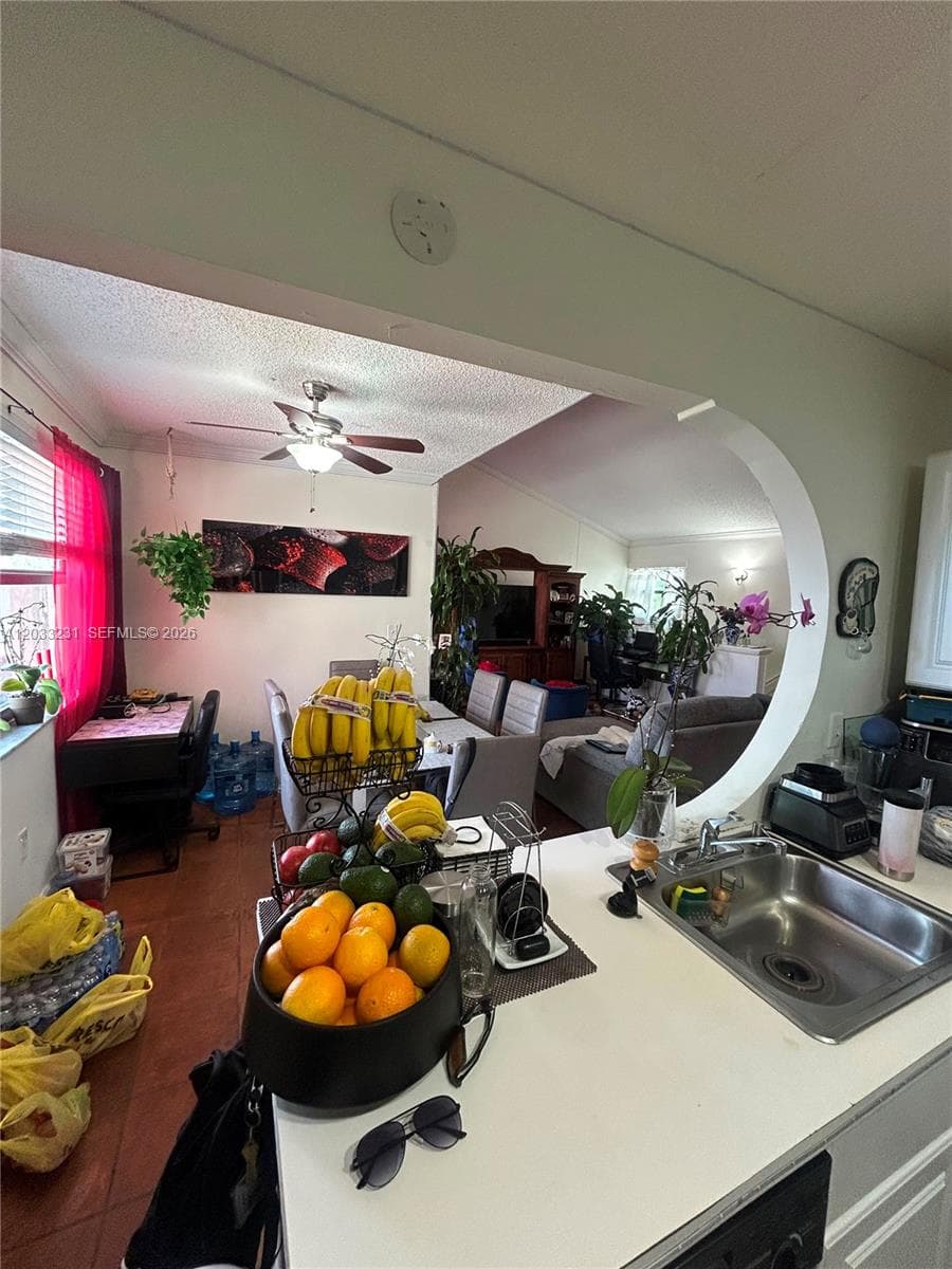 10284 NW 9th St Cir # 204, Miami FL 33172 — 29