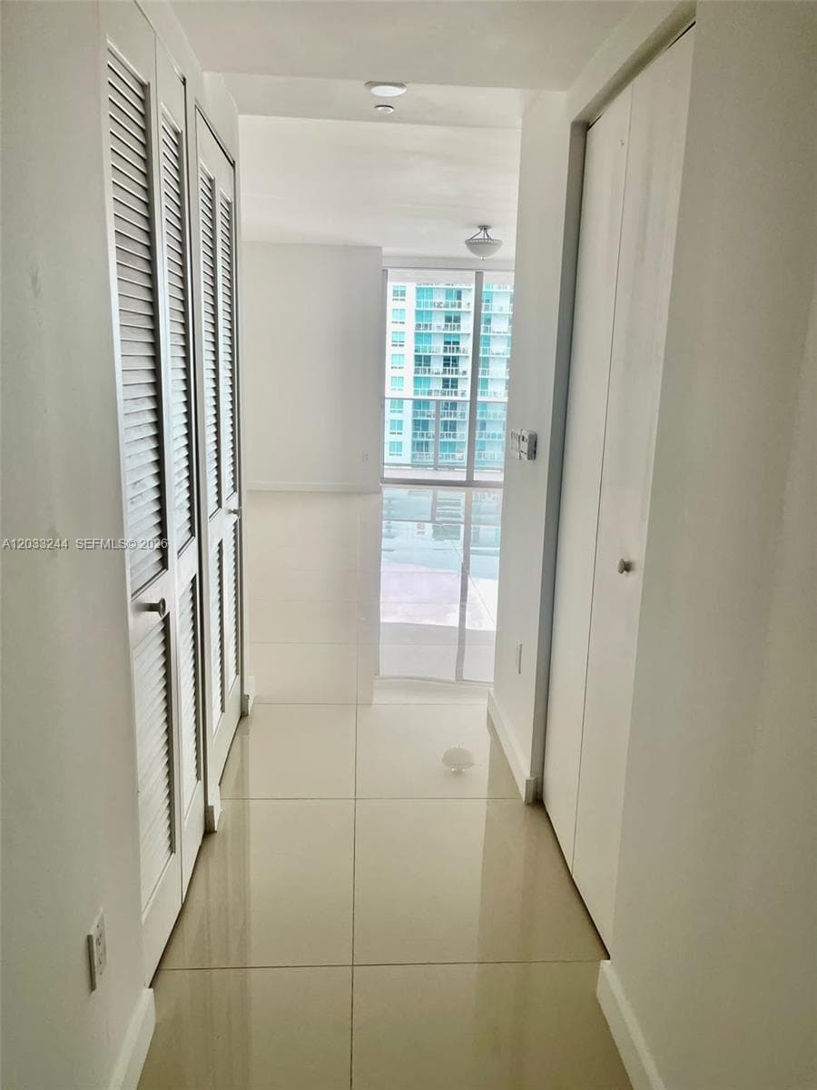 488 NE 18TH St # 4403, Miami FL 33132 — 16