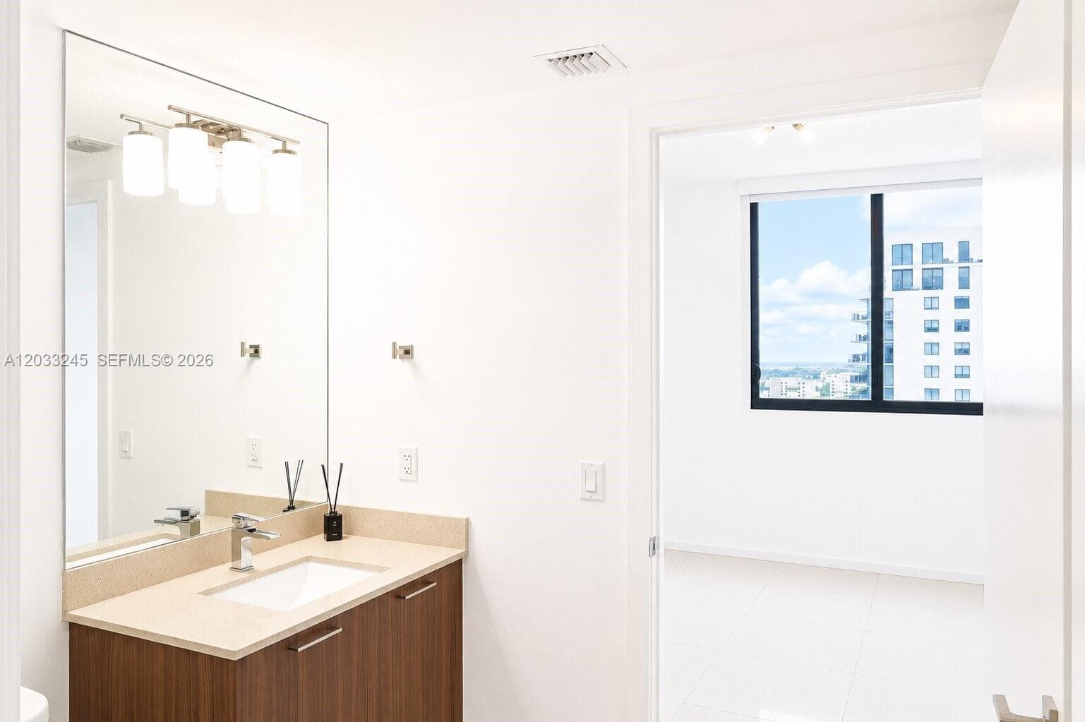 5300 Paseo Blvd # 1701, Doral FL 33166 — 26