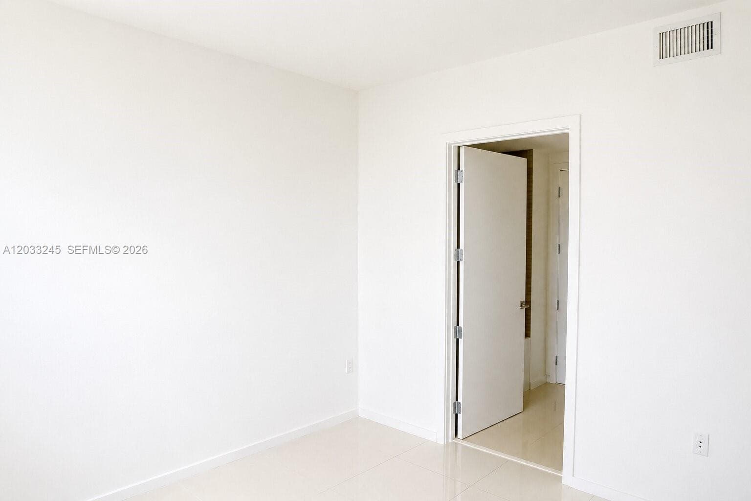 5300 Paseo Blvd # 1701, Doral FL 33166 — 24