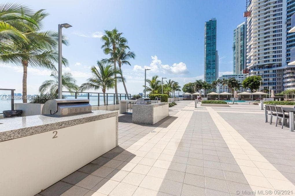 600 NE 36th St # 211, Miami FL 33137 — 18
