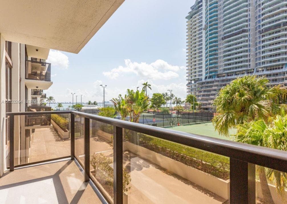 600 NE 36th St # 211, Miami FL 33137 — 8