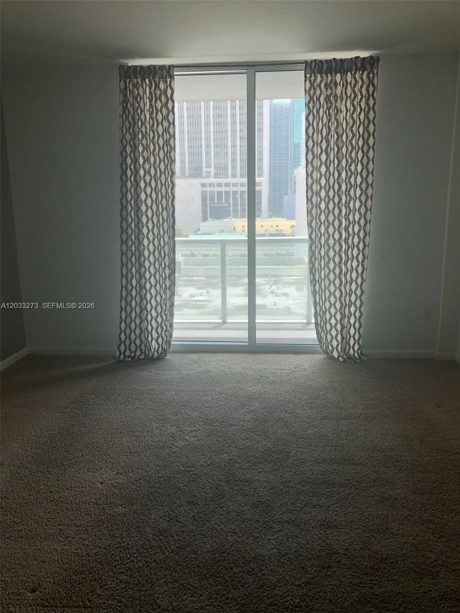 253 NE 2nd St # 509, Miami FL 33132 — 16