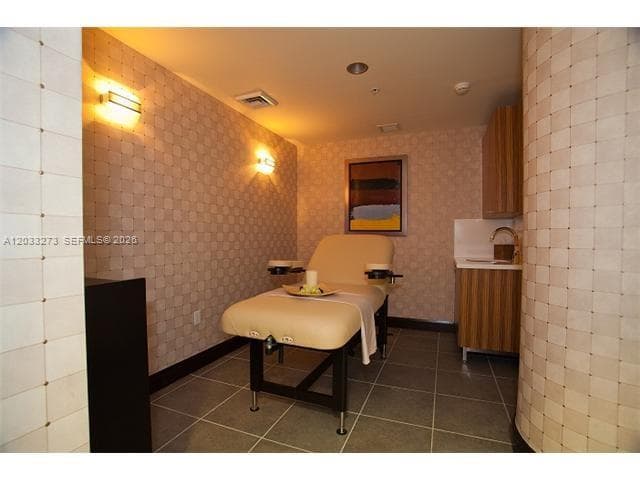 253 NE 2nd St # 509, Miami FL 33132 — 9