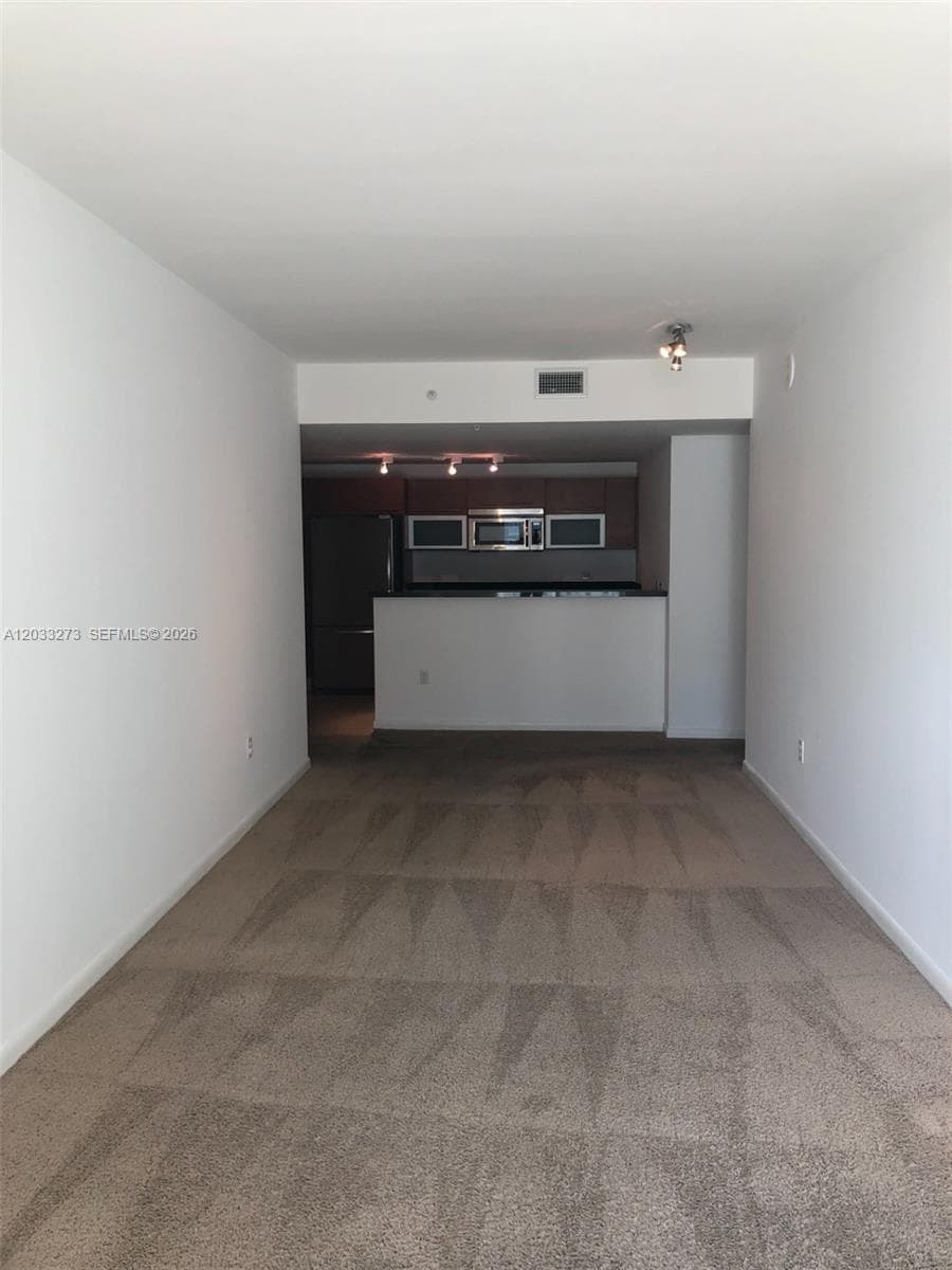 253 NE 2nd St # 509, Miami FL 33132 — 24