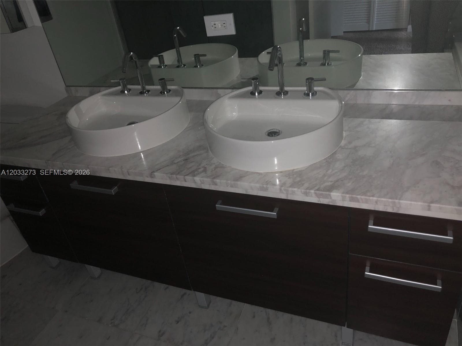253 NE 2nd St # 509, Miami FL 33132 — 18