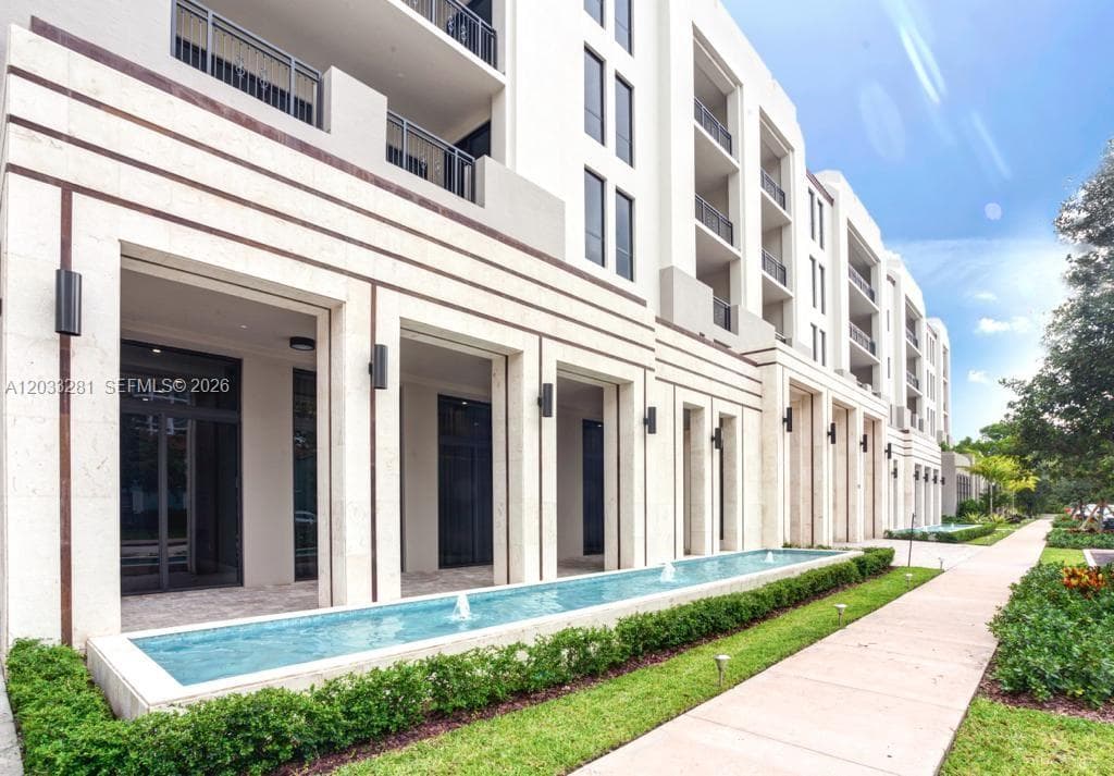 718 Valencia Ave # 202, Coral Gables FL 33134 — 3