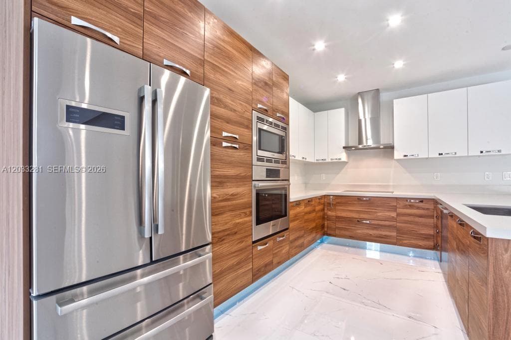 718 Valencia Ave # 202, Coral Gables FL 33134 — 25