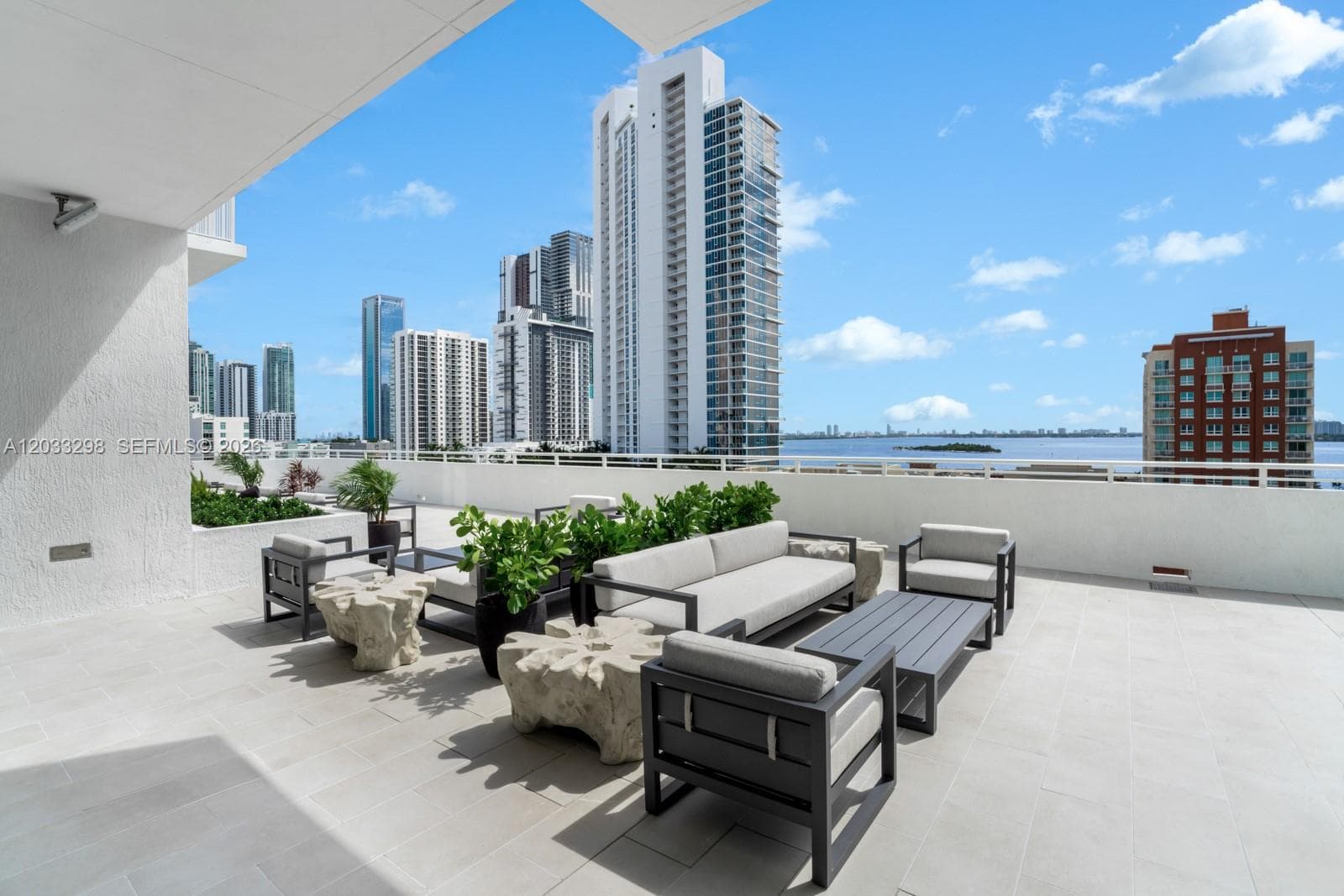 2000 Biscayne Blvd # 1009, Miami FL 33137 — 20
