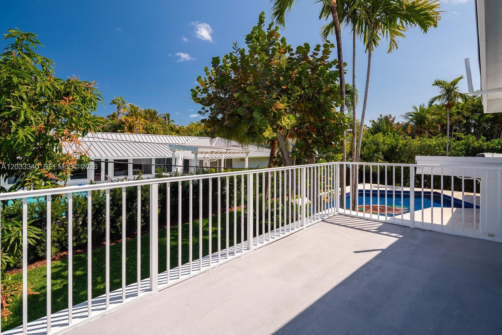 669 S Mashta Dr, Key Biscayne FL 33149 — 25
