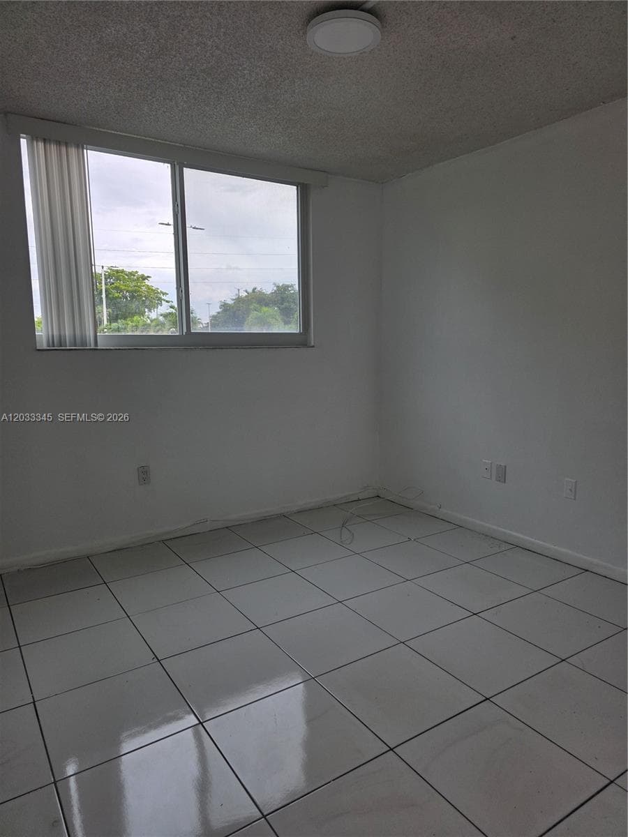 8050 NW 8th St # 110, Miami FL 33126 — 17