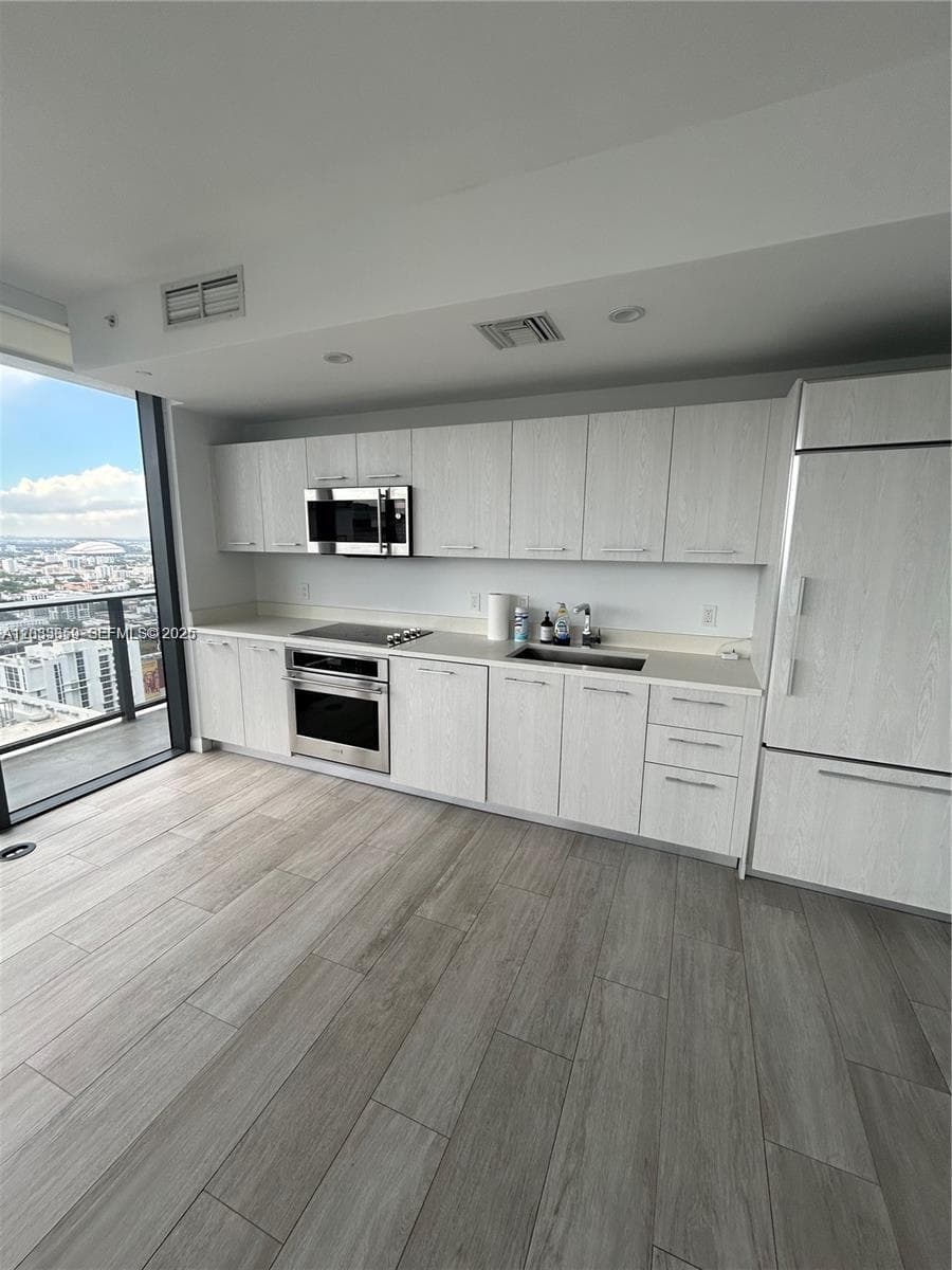 55 SW 9th St # 3506, Miami FL 33130 — 4