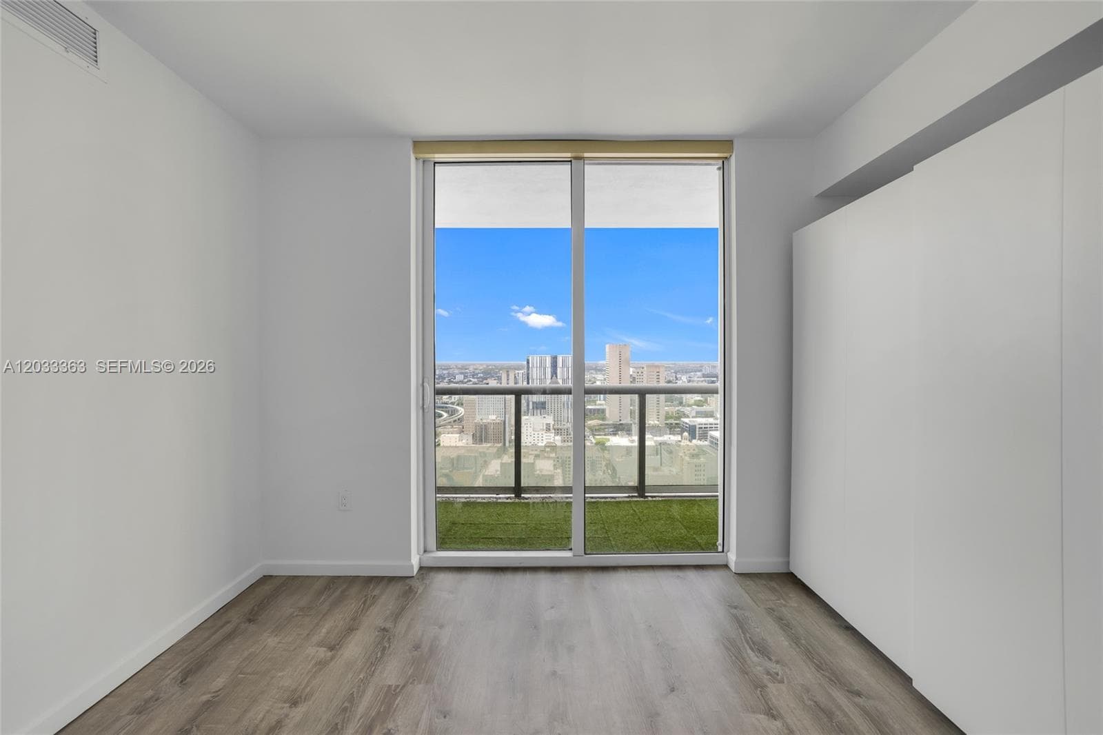 50 Biscayne Blvd # 4307, Miami FL 33132 — 23