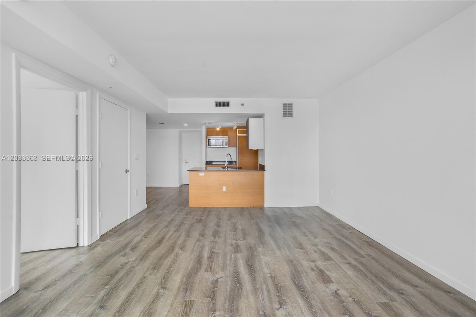 50 Biscayne Blvd # 4307, Miami FL 33132 — 17