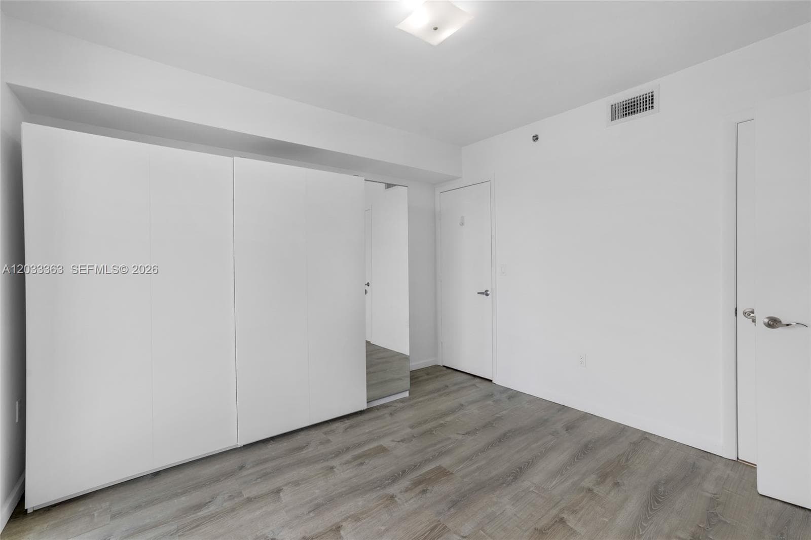 50 Biscayne Blvd # 4307, Miami FL 33132 — 21
