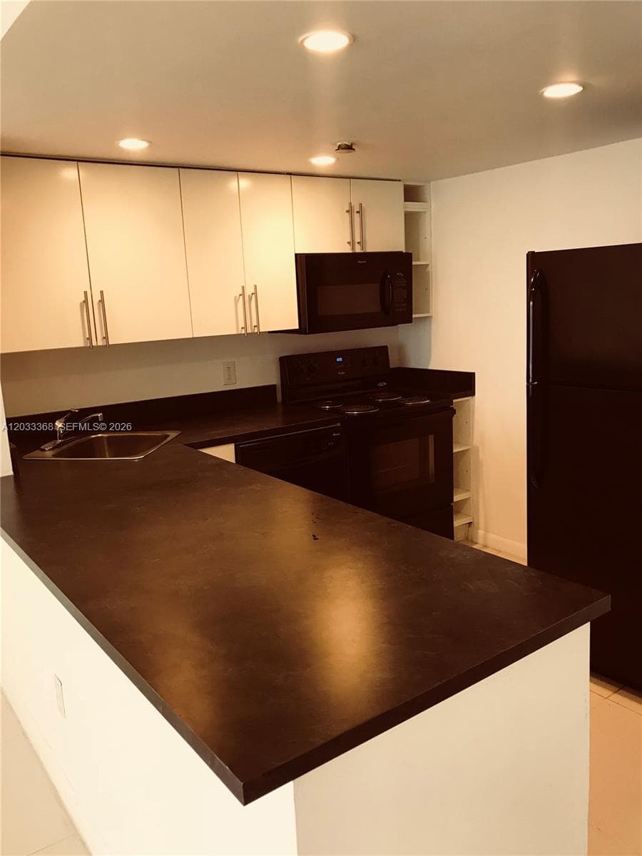 1470 NE 123rd St # A712, North Miami FL 33161 — 3
