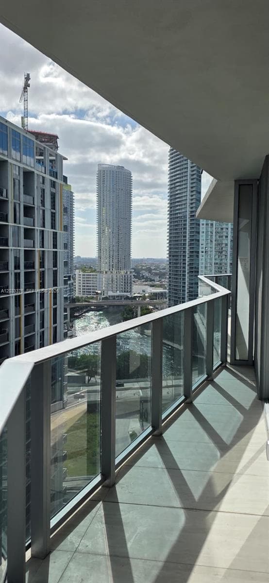 77 SE 5th Street # 2108, Miami FL 33131 — 15