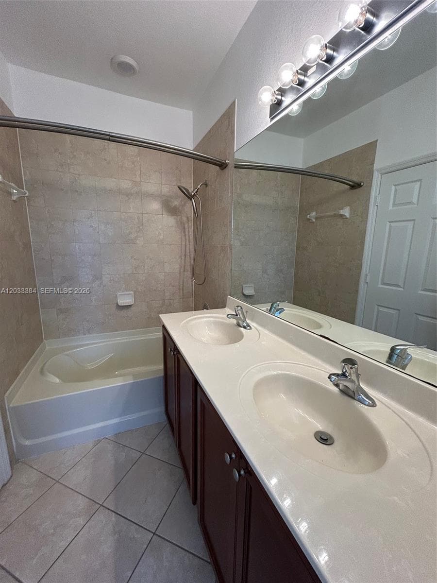 11503 NW 89th St # 206, Doral FL 33178 — 17