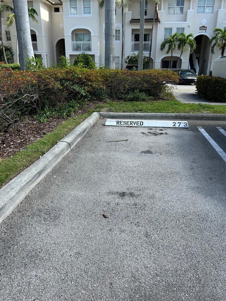 11503 NW 89th St # 206, Doral FL 33178 — 28