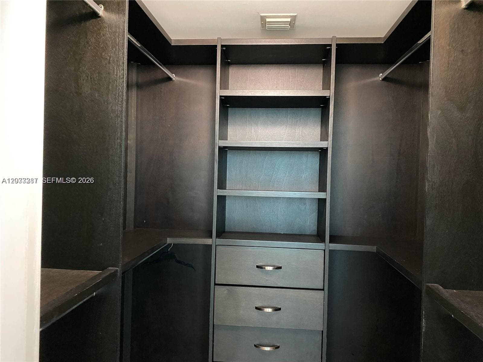 888 Biscayne Blvd # 3001, Miami FL 33132 — 16