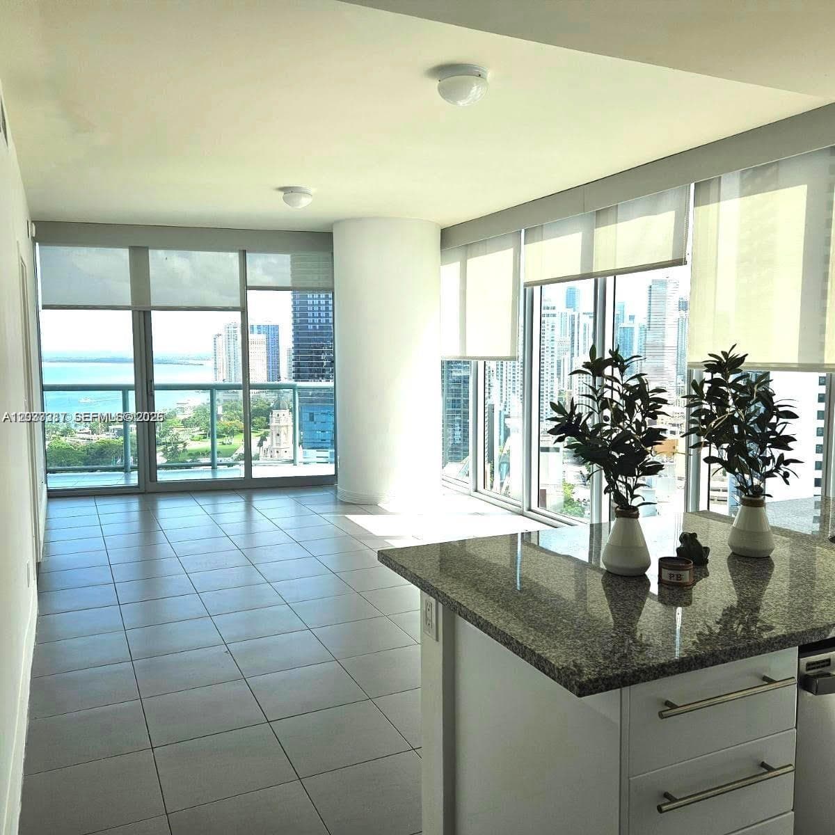 888 Biscayne Blvd # 3001, Miami FL 33132 — 3