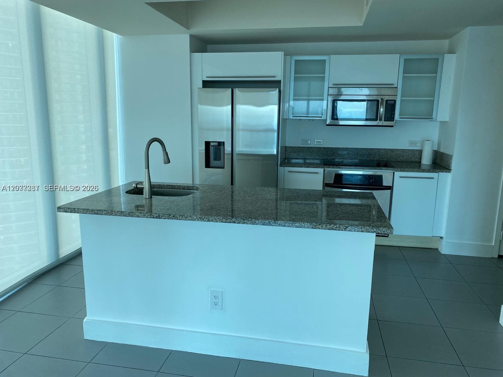 888 Biscayne Blvd # 3001, Miami FL 33132 — 8