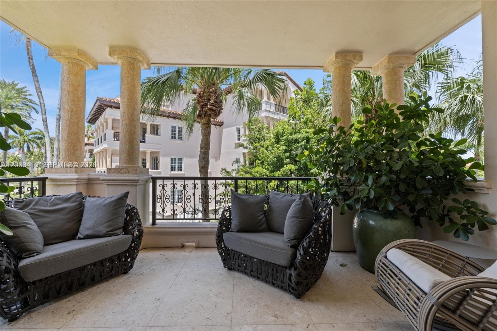 19122 Fisher Island Dr # 19122, Miami Beach FL 33109 — 38
