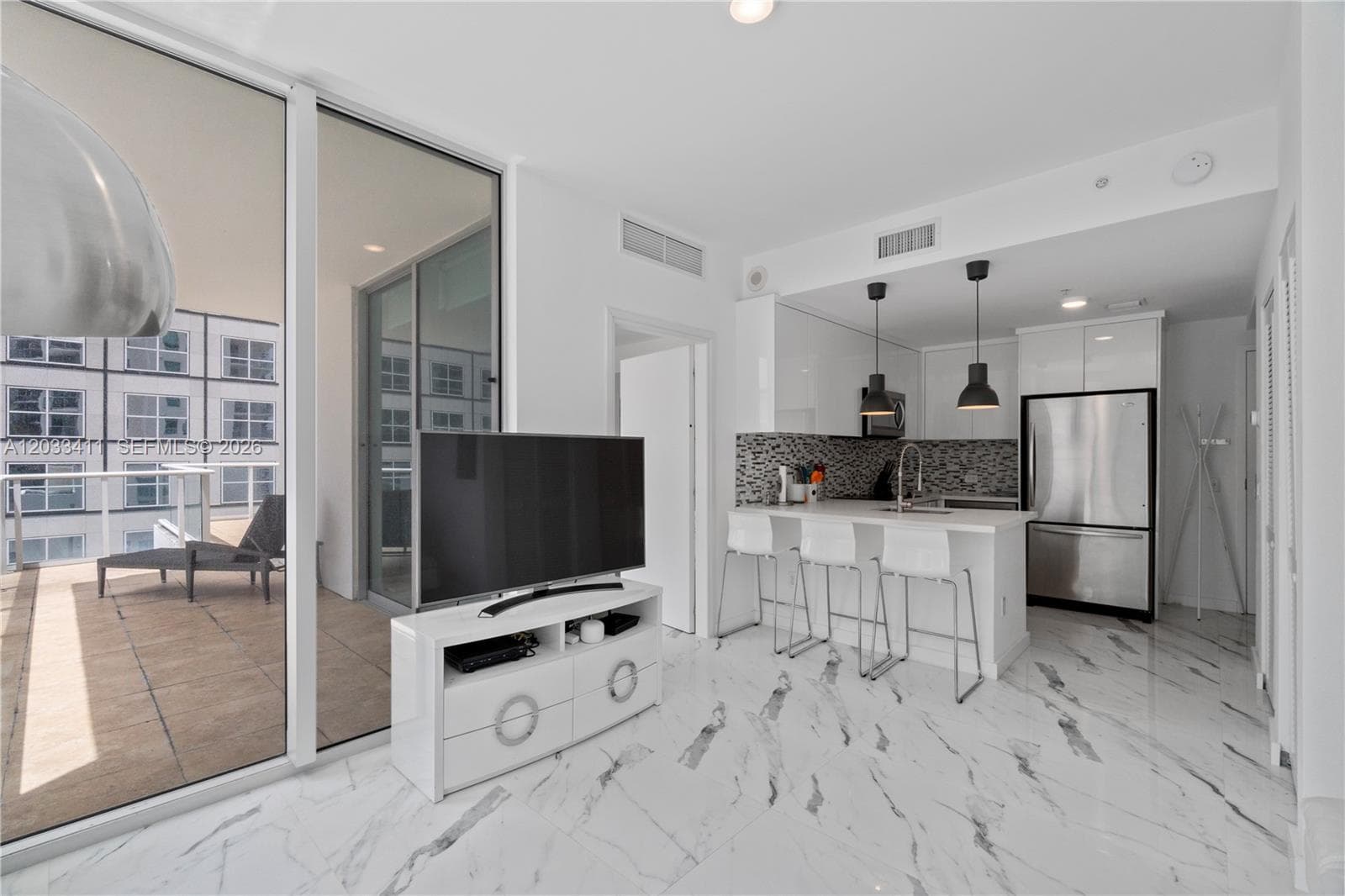 300 S Biscayne Blvd # 1411, Miami FL 33131 — 2