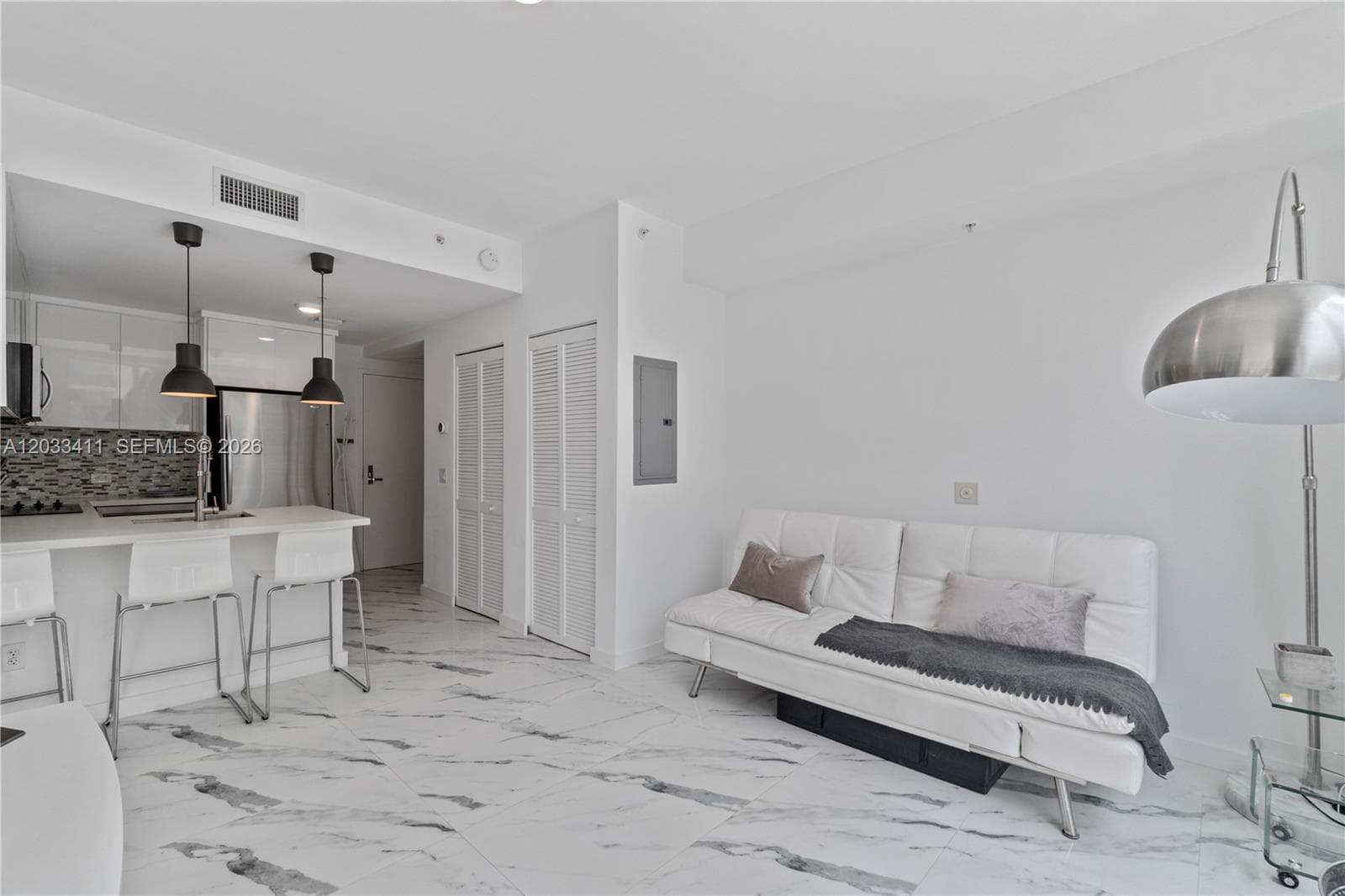 300 S Biscayne Blvd # 1411, Miami FL 33131 — 12