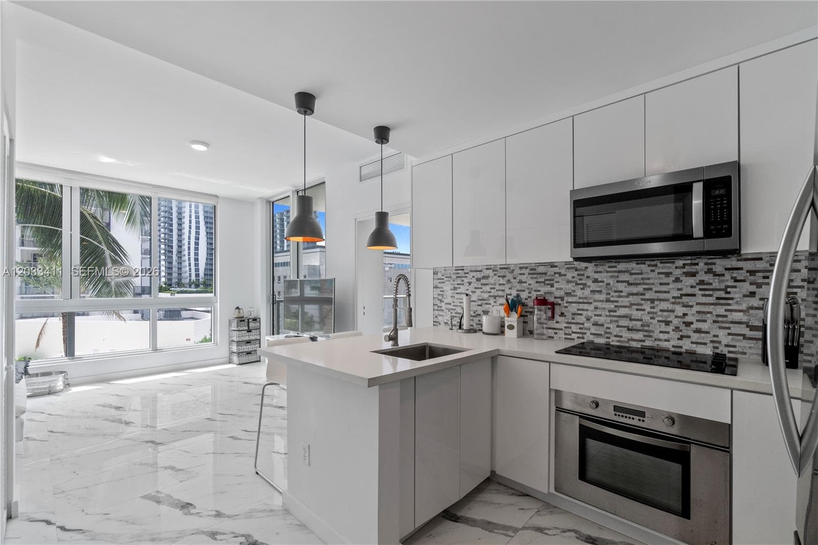 300 S Biscayne Blvd # 1411, Miami FL 33131 — 5