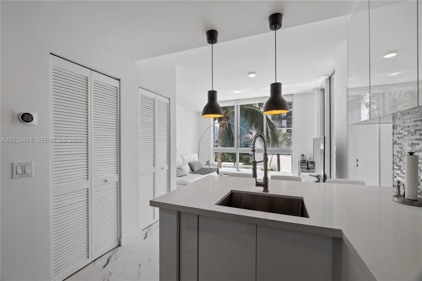 300 S Biscayne Blvd # 1411, Miami FL 33131 — 10