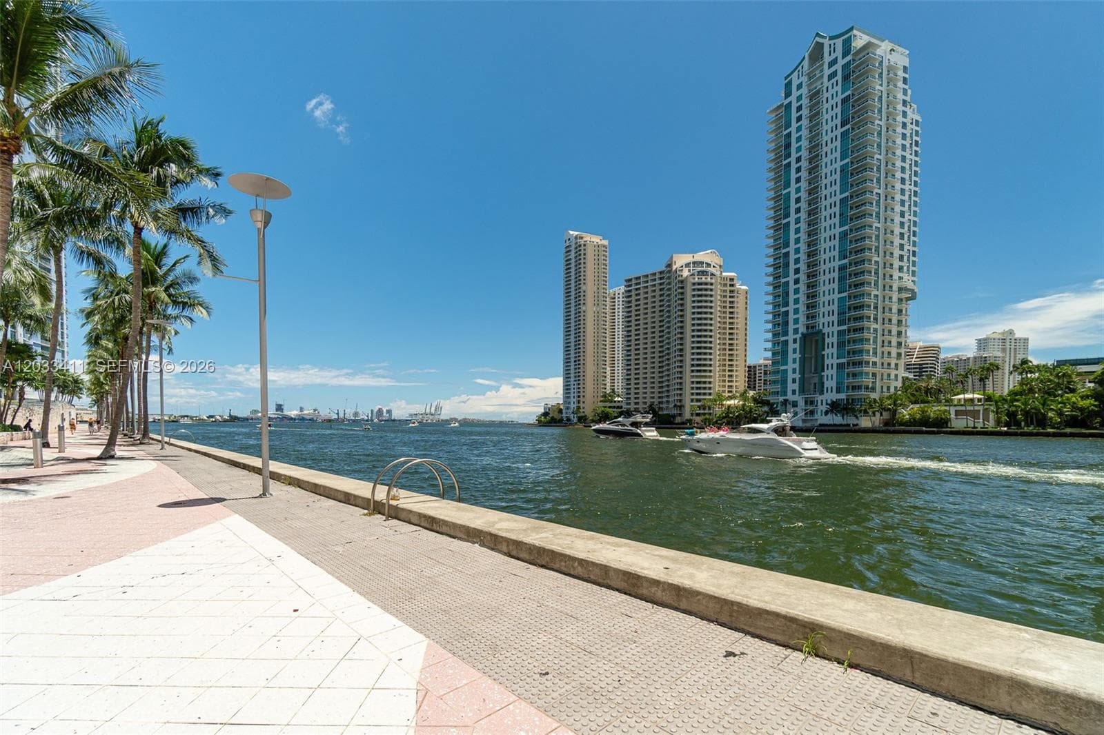 300 S Biscayne Blvd # 1411, Miami FL 33131 — 18