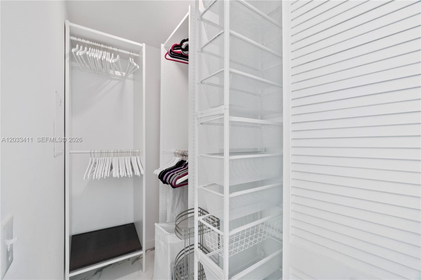 300 S Biscayne Blvd # 1411, Miami FL 33131 — 15