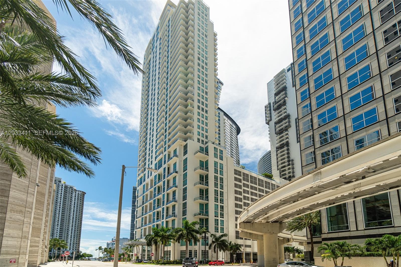 300 S Biscayne Blvd # 1411, Miami FL 33131 — 19