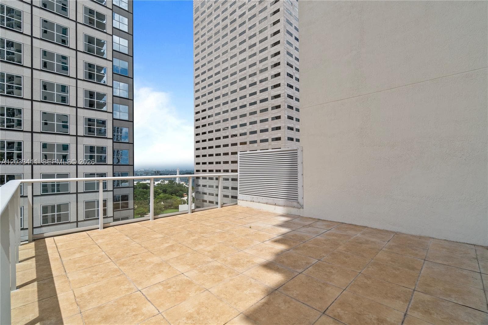 300 S Biscayne Blvd # 1411, Miami FL 33131 — 4