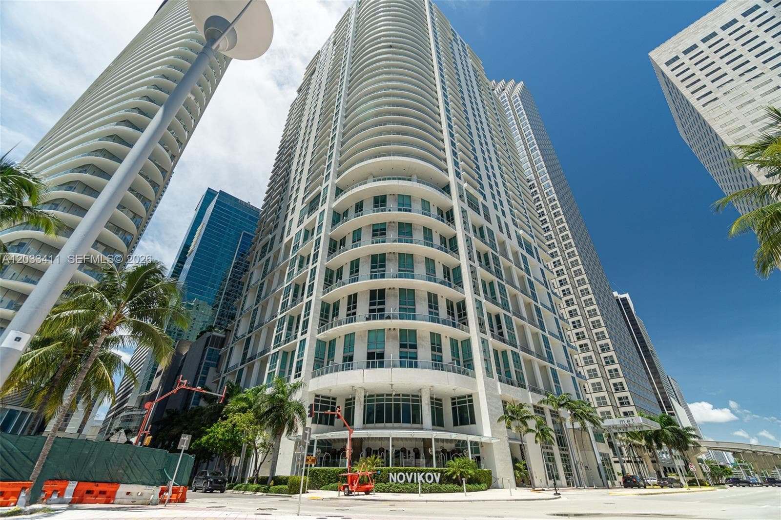 300 S Biscayne Blvd # 1411, Miami FL 33131 — 21