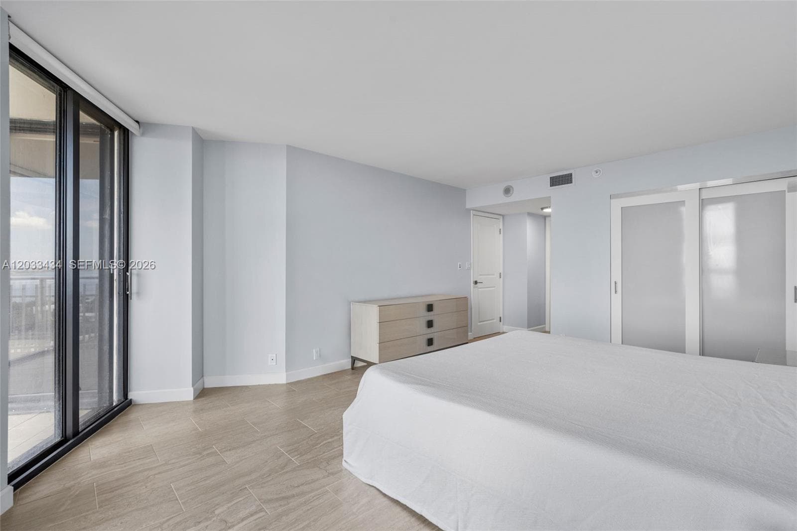 1000 QUAYSIDE TER # 1604, Miami FL 33138 — 27